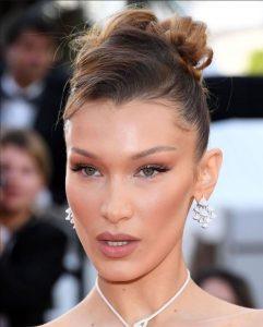 Bella Hadid nanobrows